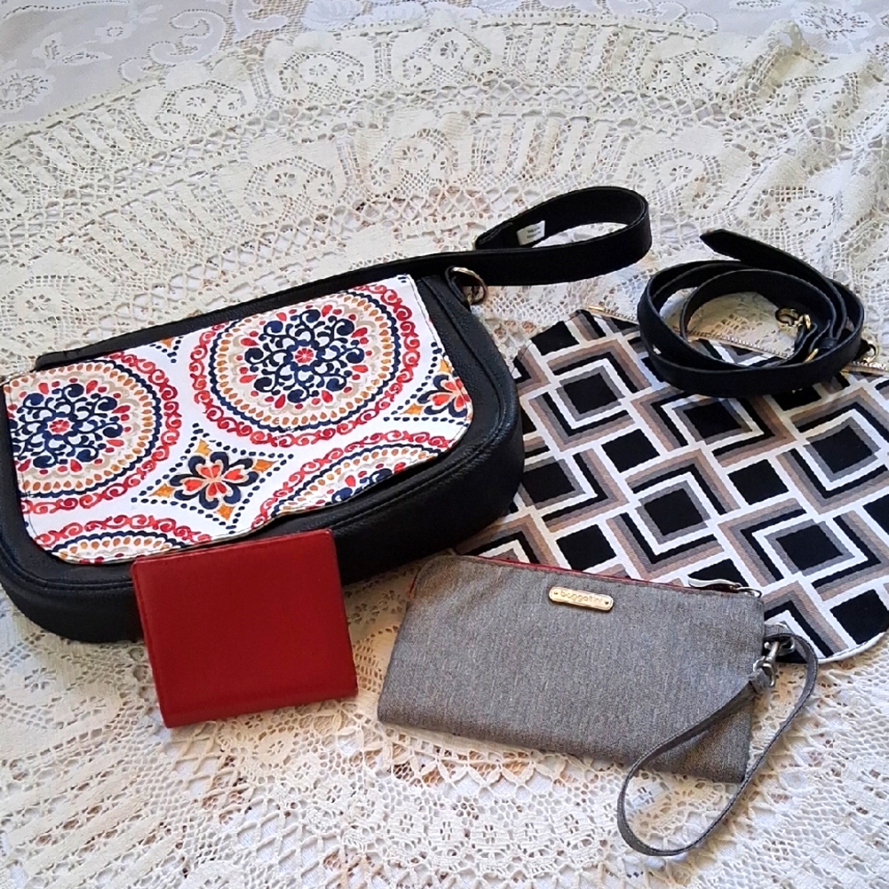 Thirty One Black Bag with Unbranded Accesories Bundle